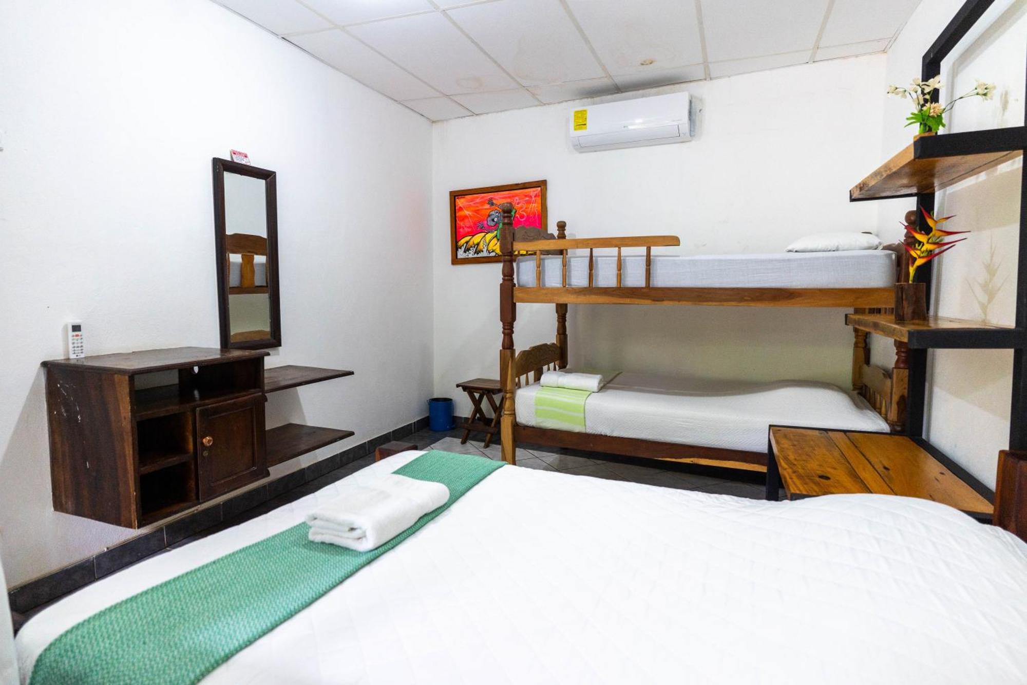 Puerto SandinoMiramar Surfcamp别墅 外观 照片